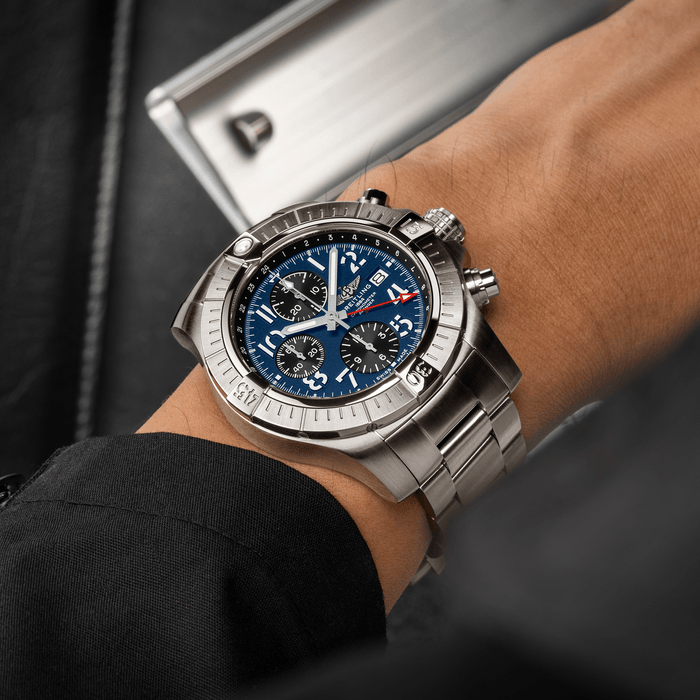 Avenger Chronograph GMT 45