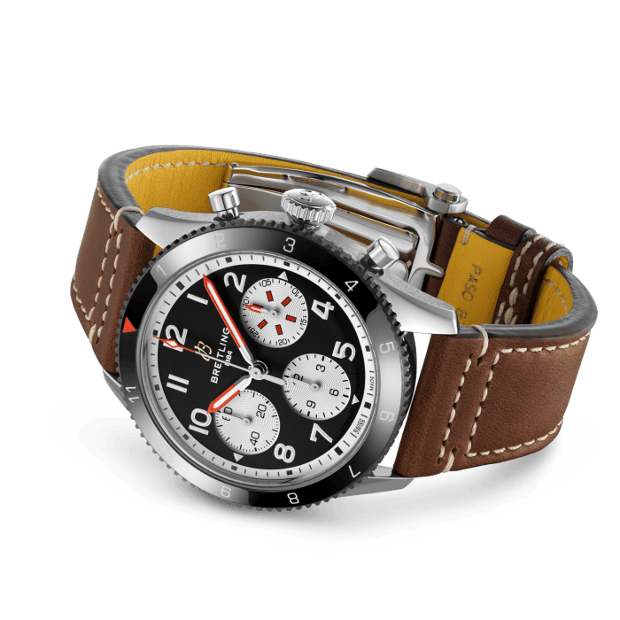 Classic AVI Chronograph 42 Mosquito